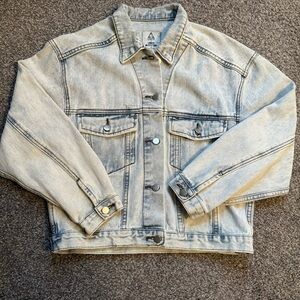 Women’s URBAN OUTFITTERS Jean/denim Jacket small